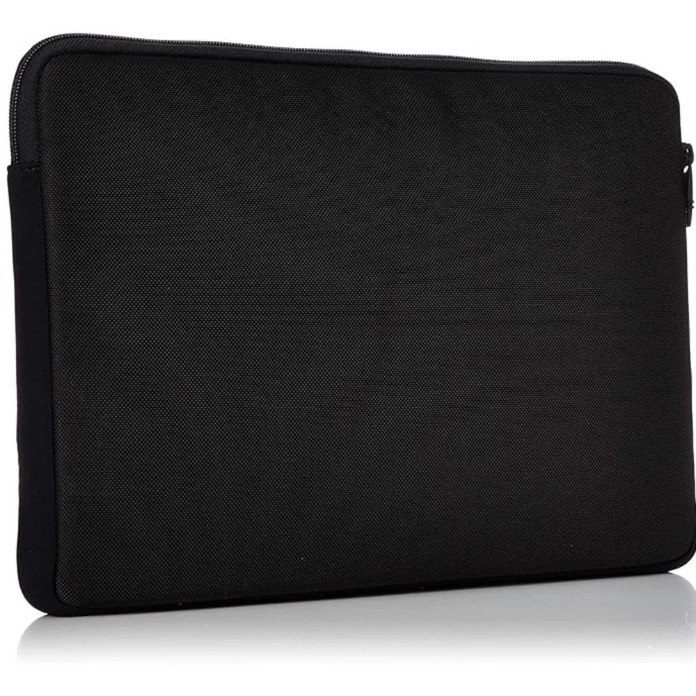 Tumi carrying case
